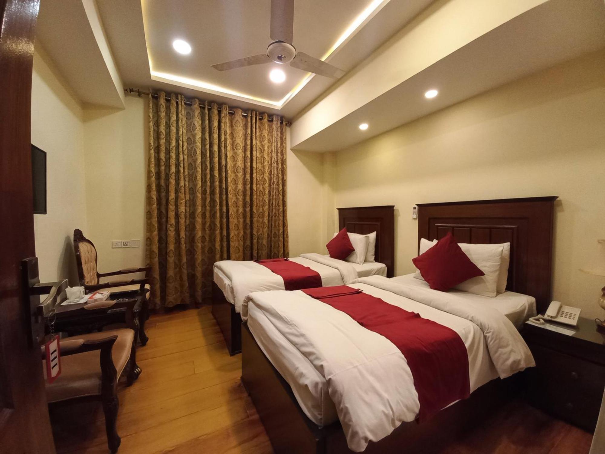 Diplomat Hotel Islamabad Eksteriør billede